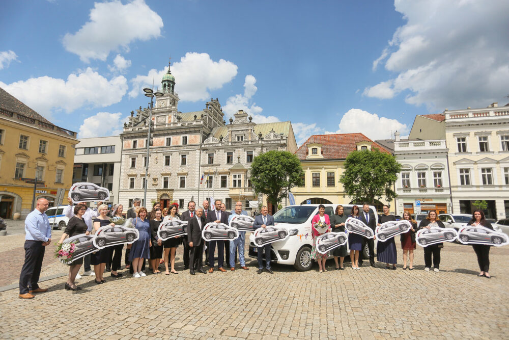 TOYOTA  předala šeky z grantového programu za více než 4.5 milionu korun